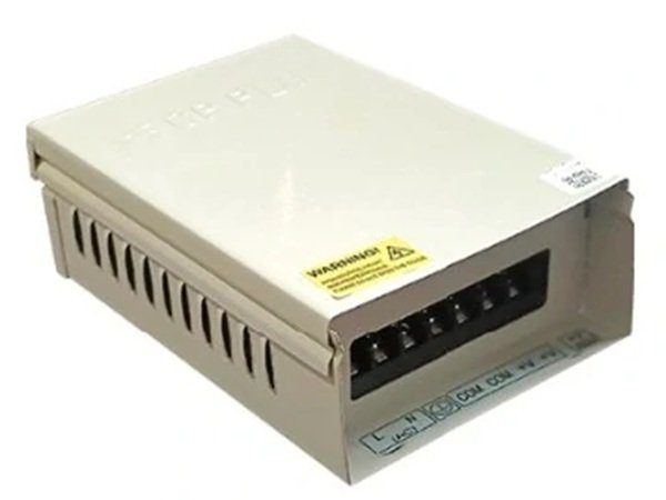 CP PLUS Napájecí zdroj pro více kamer - 12 V / 10 A v kovovém provedení